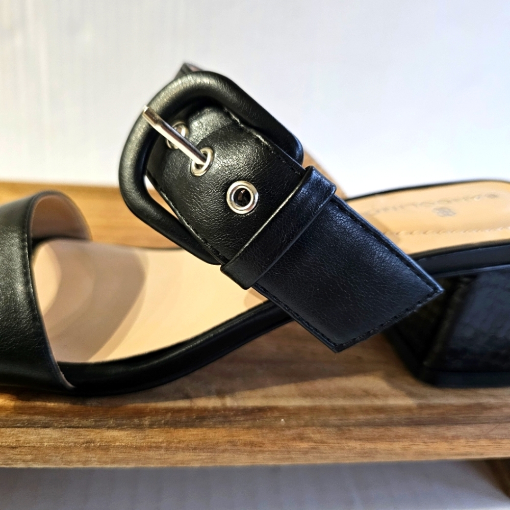 Bandolino black open toe sandals size 7 slides buckle strap square toe NWOT - Picture 7 of 12